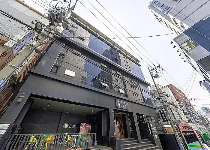 酒店 Petercat Shinchon 3*